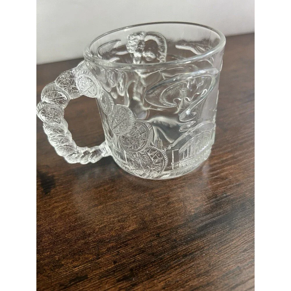 McDONALD'S  TWO-FACE  VINTAGE BATMAN FOREVER DRINKING GLASS 1995 DC Comics